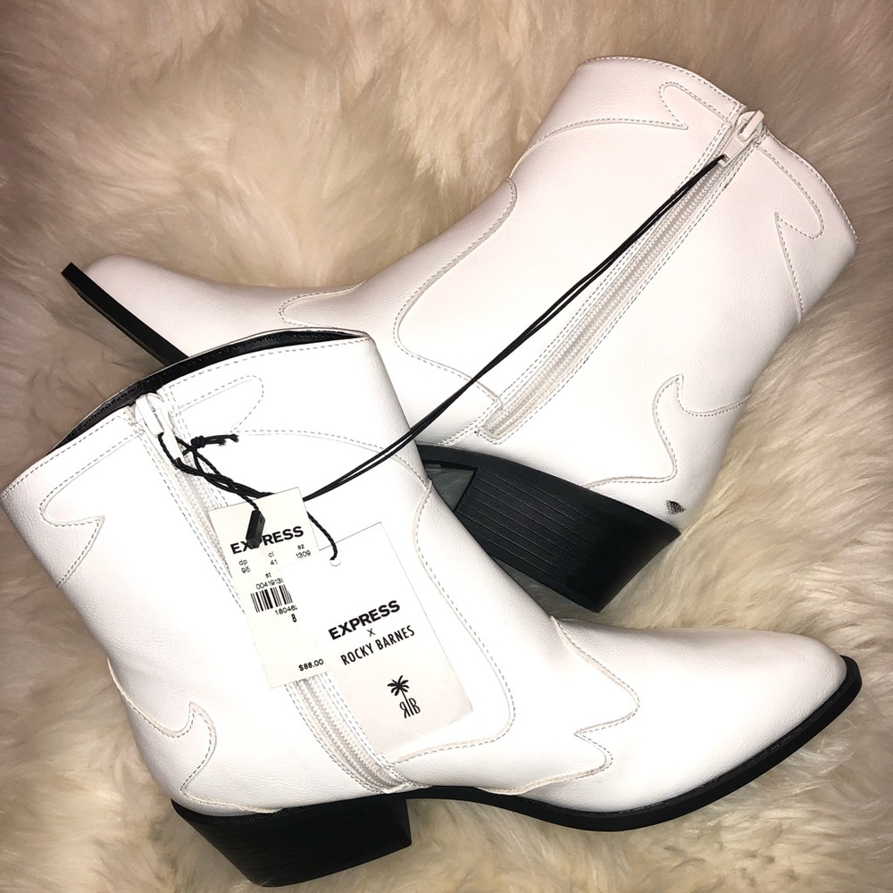 Express-Rocky Barns Western Booties